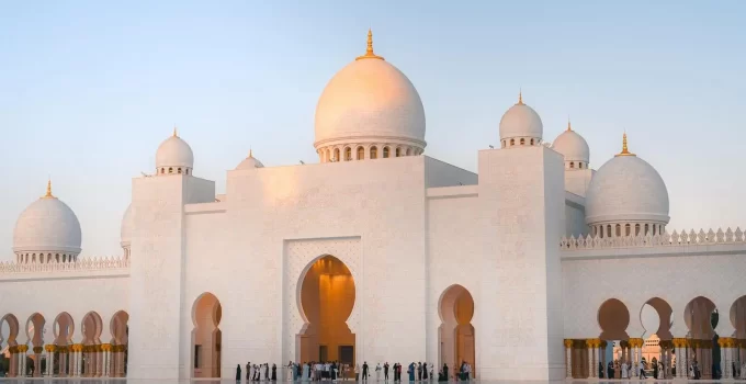 Essential Details before Sheikh Zayed Grand Mosque visit